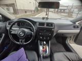 Volkswagen Jetta 2013 года за 3 100 000 тг. в Актау – фото 3