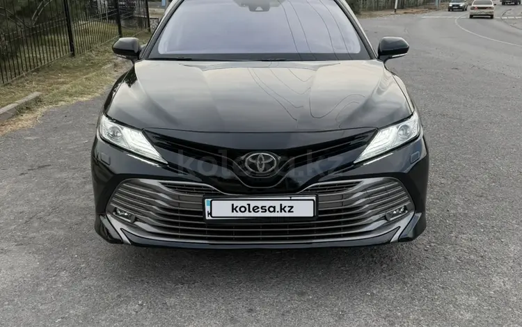 Toyota Camry 2020 года за 14 800 000 тг. в Шымкент