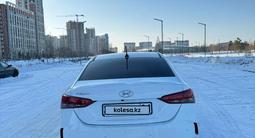 Hyundai Accent 2021 года за 8 300 000 тг. в Астана – фото 2