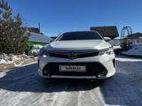 Toyota Camry 2014 года за 11 400 000 тг. в Петропавловск – фото 2