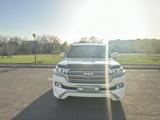 Toyota Land Cruiser 2017 года за 35 000 000 тг. в Астана