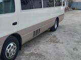 Toyota  Coaster 2012 года за 13 000 000 тг. в Атырау – фото 2