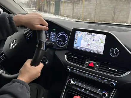 Hyundai Grandeur 2017 года за 11 500 000 тг. в Алматы