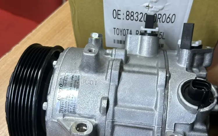 Toyota Camry 70 компрессор кондиционер на об 2.5 за 95 000 тг. в Алматы