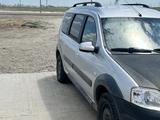 ВАЗ (Lada) Largus Cross 2018 годаүшін3 700 000 тг. в Атырау – фото 2
