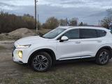 Hyundai Santa Fe 2019 года за 11 800 000 тг. в Петропавловск – фото 2