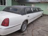 Lincoln Town Car 1999 года за 800 000 тг. в Алматы – фото 4