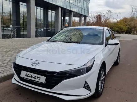 Hyundai Elantra 2022 года за 9 300 000 тг. в Петропавловск – фото 2