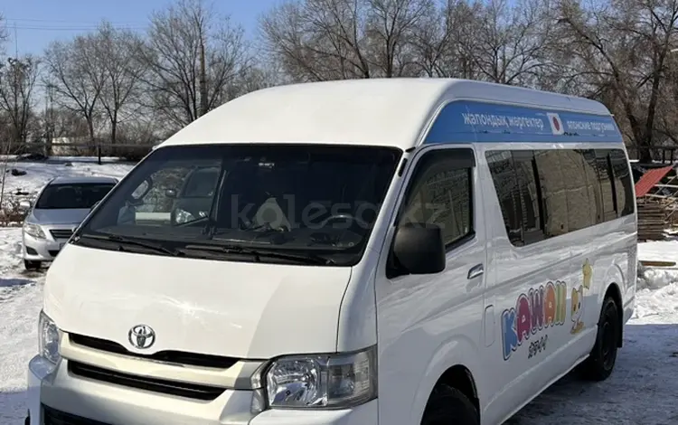 Toyota Hiace 2010 годаfor9 900 000 тг. в Алматы