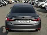 Lexus ES 250 2021 года за 21 900 000 тг. в Алматы – фото 4