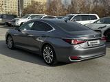 Lexus ES 250 2021 года за 21 900 000 тг. в Алматы – фото 3