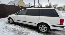 Volkswagen Passat 1998 годаfor1 750 000 тг. в Уральск – фото 2