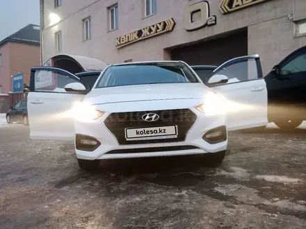 Hyundai Accent 2019 года за 6 900 000 тг. в Алматы – фото 2