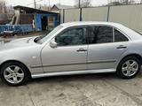 Mercedes-Benz E 200 1997 года за 2 500 000 тг. в Талдыкорган – фото 3