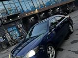 Toyota Camry 2005 года за 5 200 000 тг. в Шу – фото 4