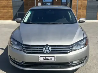Volkswagen Passat, 2012