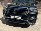 Toyota Land Cruiser 2017 года за 42 000 000 тг. в Астана – фото 2