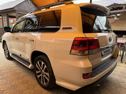 Toyota Land Cruiser 2018 года за 39 800 000 тг. в Уральск – фото 6