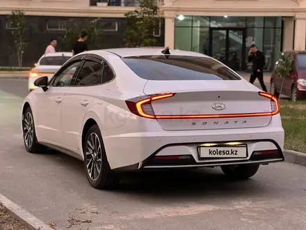 Hyundai Sonata 2022 года за 13 800 000 тг. в Атырау – фото 4