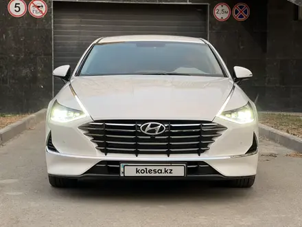 Hyundai Sonata 2022 года за 13 800 000 тг. в Атырау – фото 7