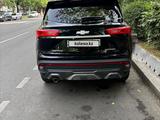 Chevrolet Captiva 2022 года за 9 800 000 тг. в Алматы – фото 2