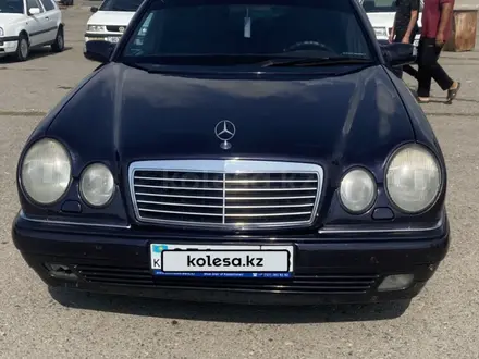 Mercedes-Benz E 320 1998 года за 3 800 000 тг. в Шымкент – фото 8