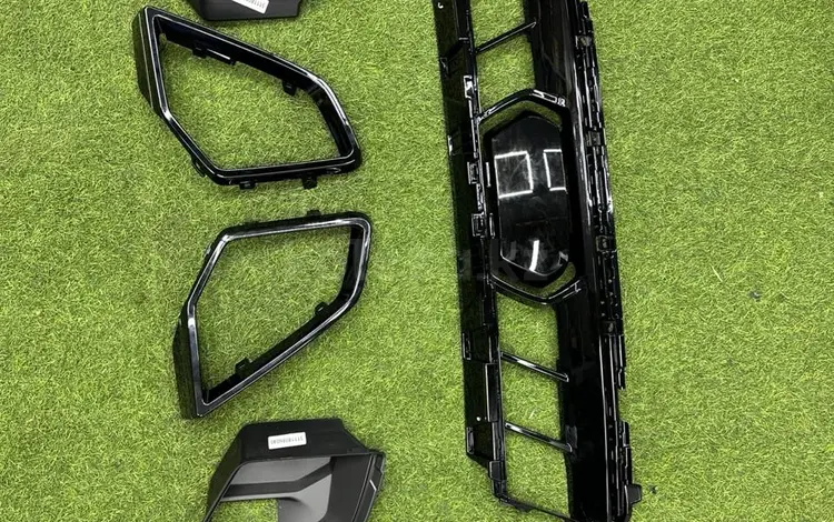 РЕШЕТКИ БАМПЕРА BMW за 20 000 тг. в Астана