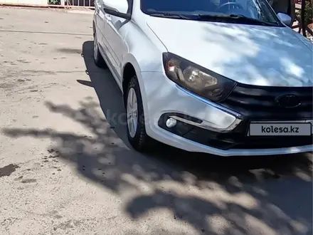 ВАЗ (Lada) Granta 2190 2020 года за 4 100 000 тг. в Астана – фото 3