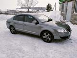 Volkswagen Passat 2005 годаүшін2 700 000 тг. в Астана – фото 2