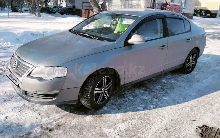 Volkswagen Passat 2005 года за 2 700 000 тг. в Астана