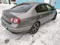 Volkswagen Passat 2005 года за 2 700 000 тг. в Астана – фото 5