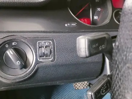 Volkswagen Passat 2005 года за 2 700 000 тг. в Астана – фото 9
