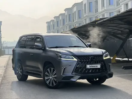 Lexus LX 570 2016 года за 38 200 000 тг. в Алматы – фото 2