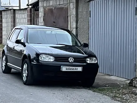 Volkswagen Golf 2002 года за 2 500 000 тг. в Кентау