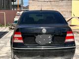 Volkswagen Jetta 2005 года за 2 100 000 тг. в Астана – фото 4