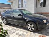 Volkswagen Jetta 2005 года за 2 100 000 тг. в Астана – фото 2
