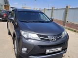 Toyota RAV4 2015 года за 10 300 000 тг. в Астана