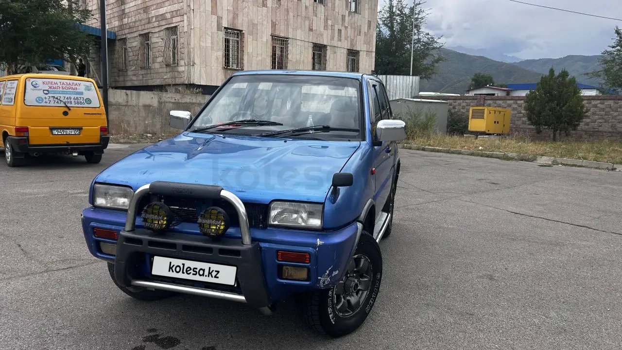 Nissan Mistral, 1996