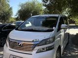 Toyota Vellfire 2010 года за 4 450 000 тг. в Уральск – фото 2