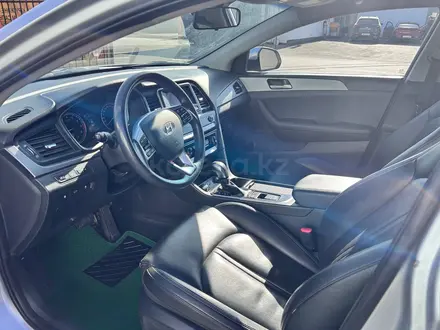 Hyundai Sonata 2022 года за 7 400 000 тг. в Алматы – фото 7