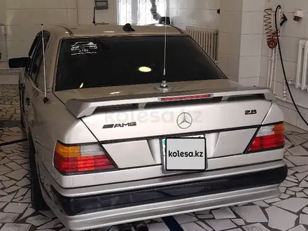 Mercedes-Benz E 280 1990 года за 2 100 000 тг. в Караганда – фото 2