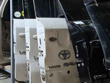 Крышка багажника, багажник на Toyota за 30 000 тг. в Атырау – фото 10