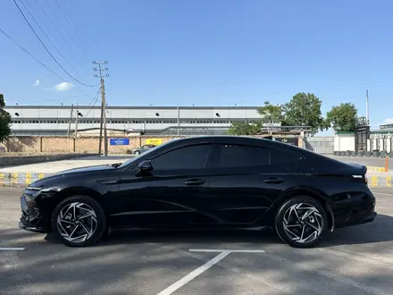 Hyundai Sonata 2023 года за 14 750 000 тг. в Астана – фото 34