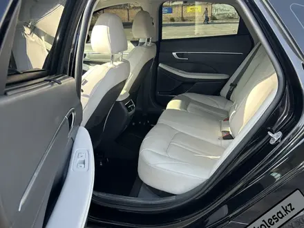 Hyundai Sonata 2023 года за 14 750 000 тг. в Астана – фото 38