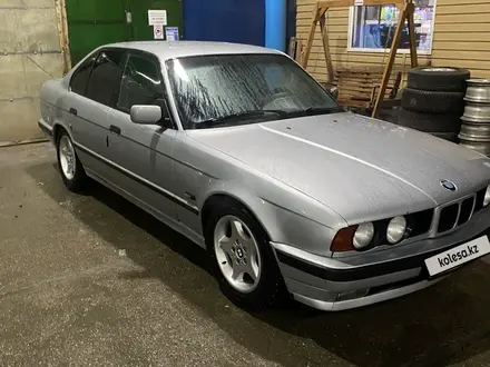 BMW 520 1990 года за 1 800 000 тг. в Усть-Каменогорск – фото 13