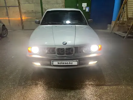 BMW 520 1990 годаүшін1 800 000 тг. в Усть-Каменогорск – фото 3
