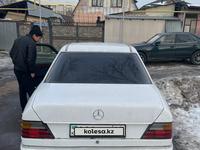 Mercedes-Benz E 200 1990 года за 1 000 000 тг. в Алматы