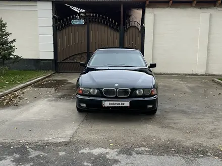 BMW 525 1997 года за 3 350 000 тг. в Шымкент