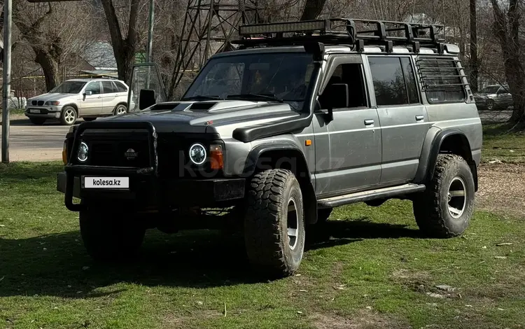 Nissan Patrol 1993 года за 4 500 000 тг. в Алматы