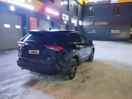 Toyota RAV4 2022 годаүшін10 978 000 тг. в Актобе – фото 7